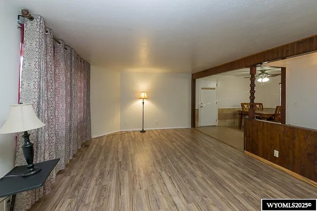 $300,000 | 902 Valley Street, Rock Springs, WY 82901