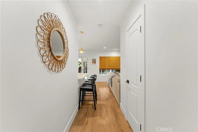 a view of livingroom with furniture
