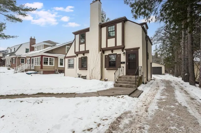 $425,000 | 145 Waverly Place, Duluth, MN 55803