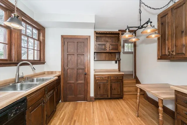 $425,000 | 145 Waverly Place, Duluth, MN 55803