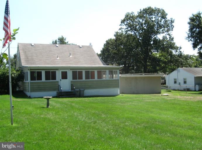 876 Hillside Avenue Edgewater, MD 21037 - Photo 13 of 20 View of house from back yard