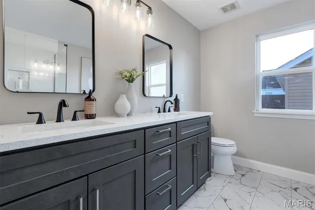 $525,000 | 572 Misty Mountain Drive, O'Fallon, MO 63368