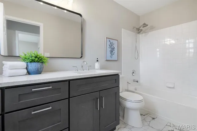 $525,000 | 572 Misty Mountain Drive, O'Fallon, MO 63368