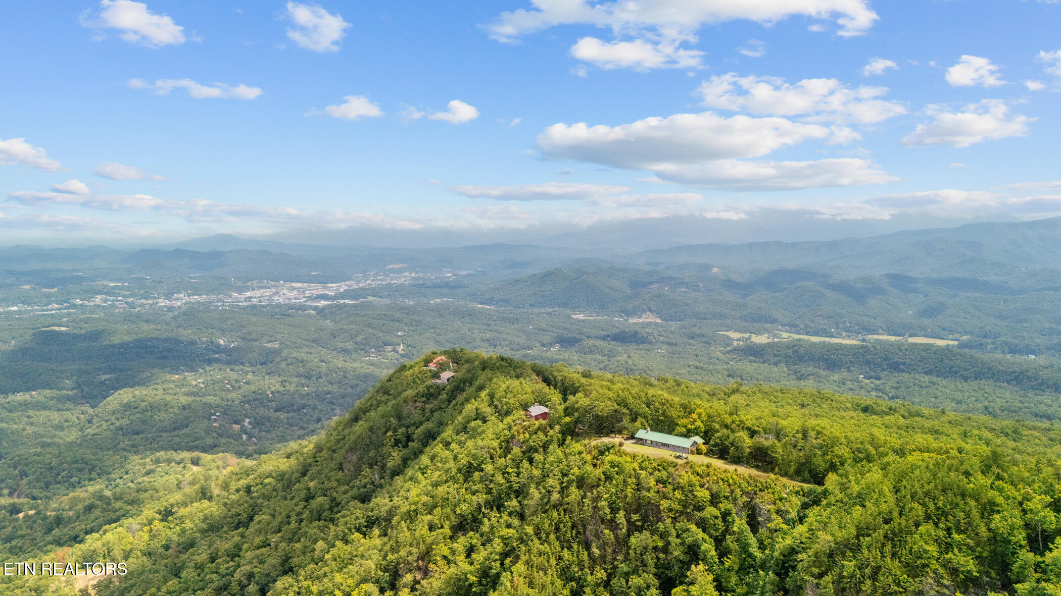 2825 Top Road Sevierville, TN 37876 - Photo 8 of 28 DJI_20250903140757_0450_D