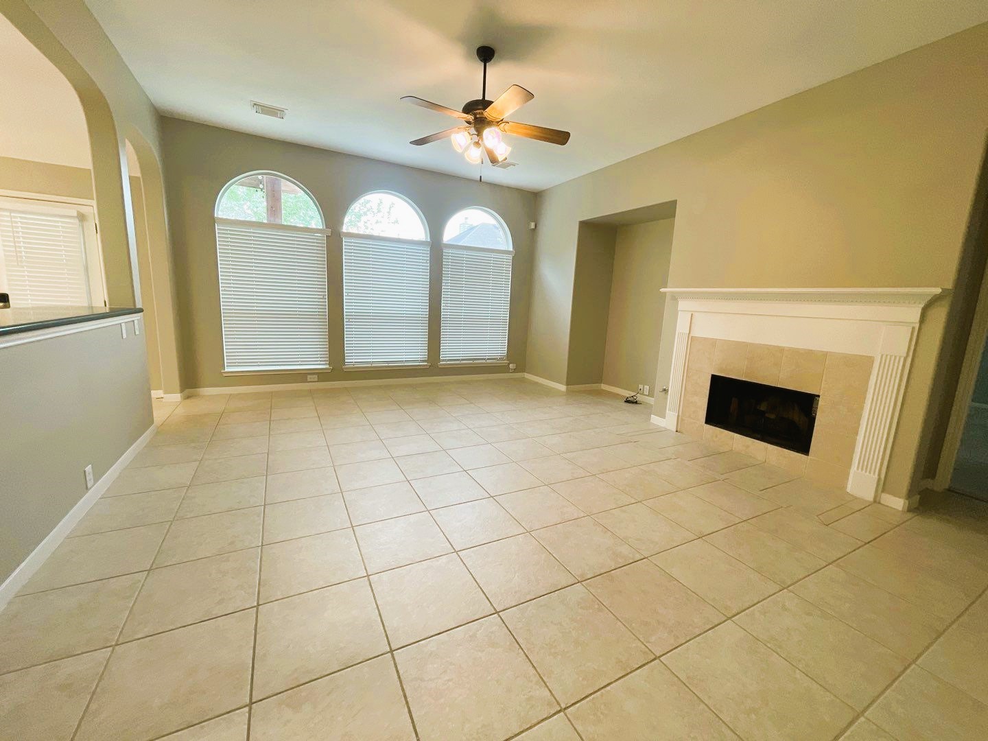 19806 Shavon Springs Drive Spring, TX 77388 - Photo 2 of 36