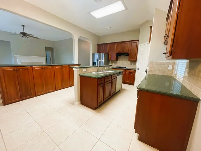 $2,395 | 19806 Shavon Springs Drive, Spring, TX 77388