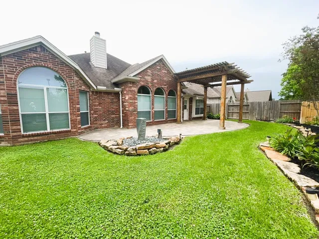 $2,395 | 19806 Shavon Springs Drive, Spring, TX 77388