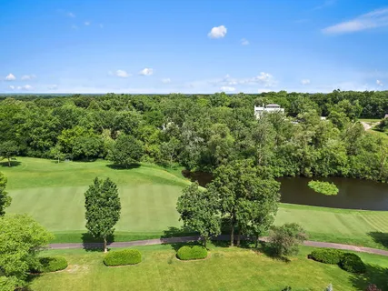 $1,750,000 | 56 Hillburn Lane, North Barrington, IL 60010