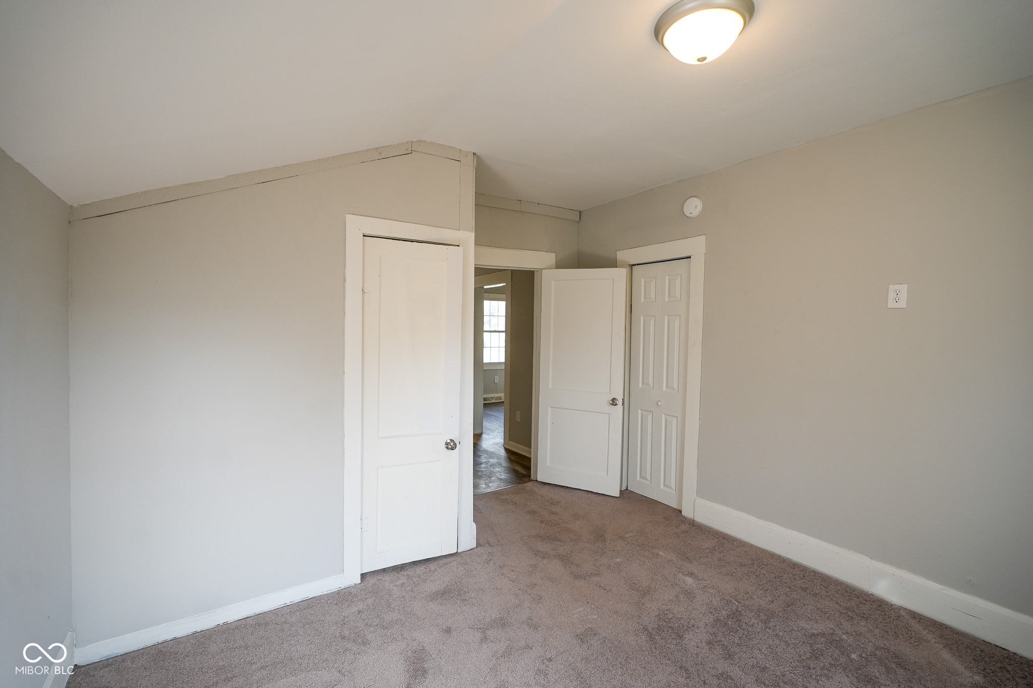 1807 Walton Street Anderson, IN 46016 - Photo 11 of 19