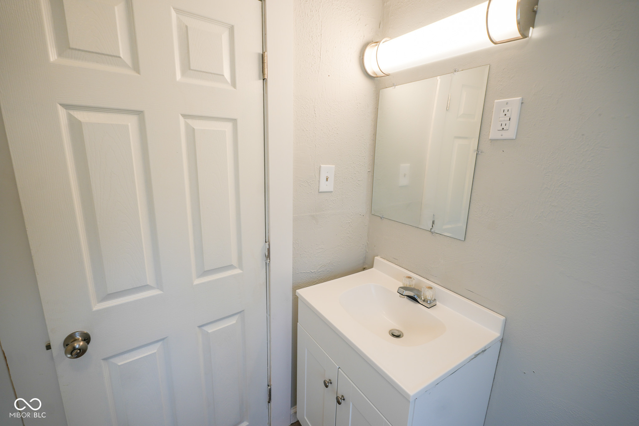 1807 Walton Street Anderson, IN 46016 - Photo 16 of 19
