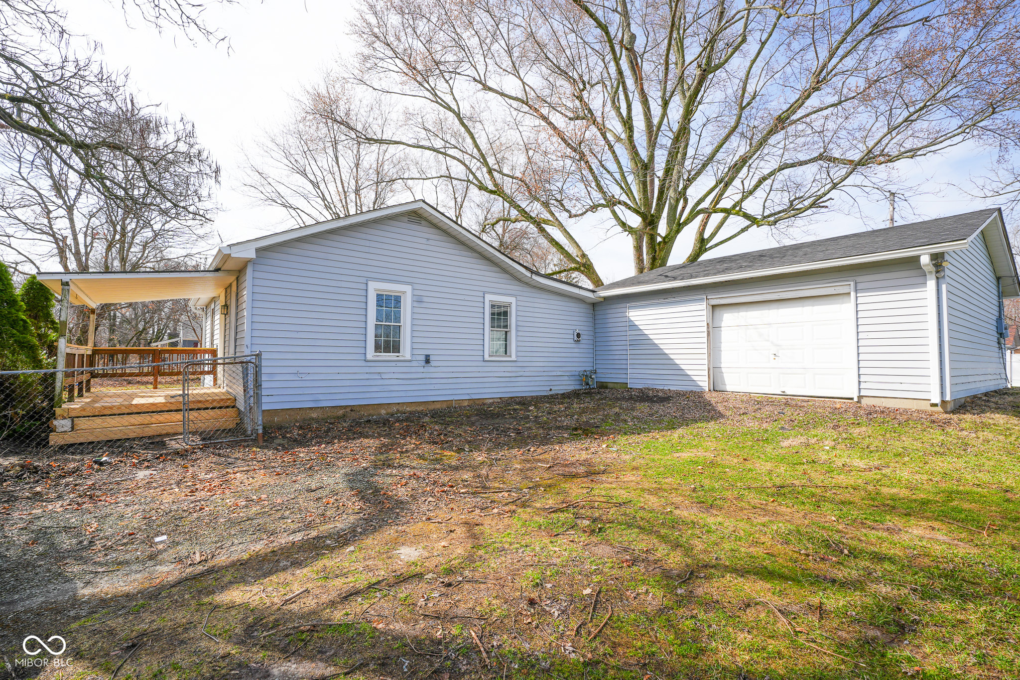 1807 Walton Street Anderson, IN 46016 - Photo 2 of 19