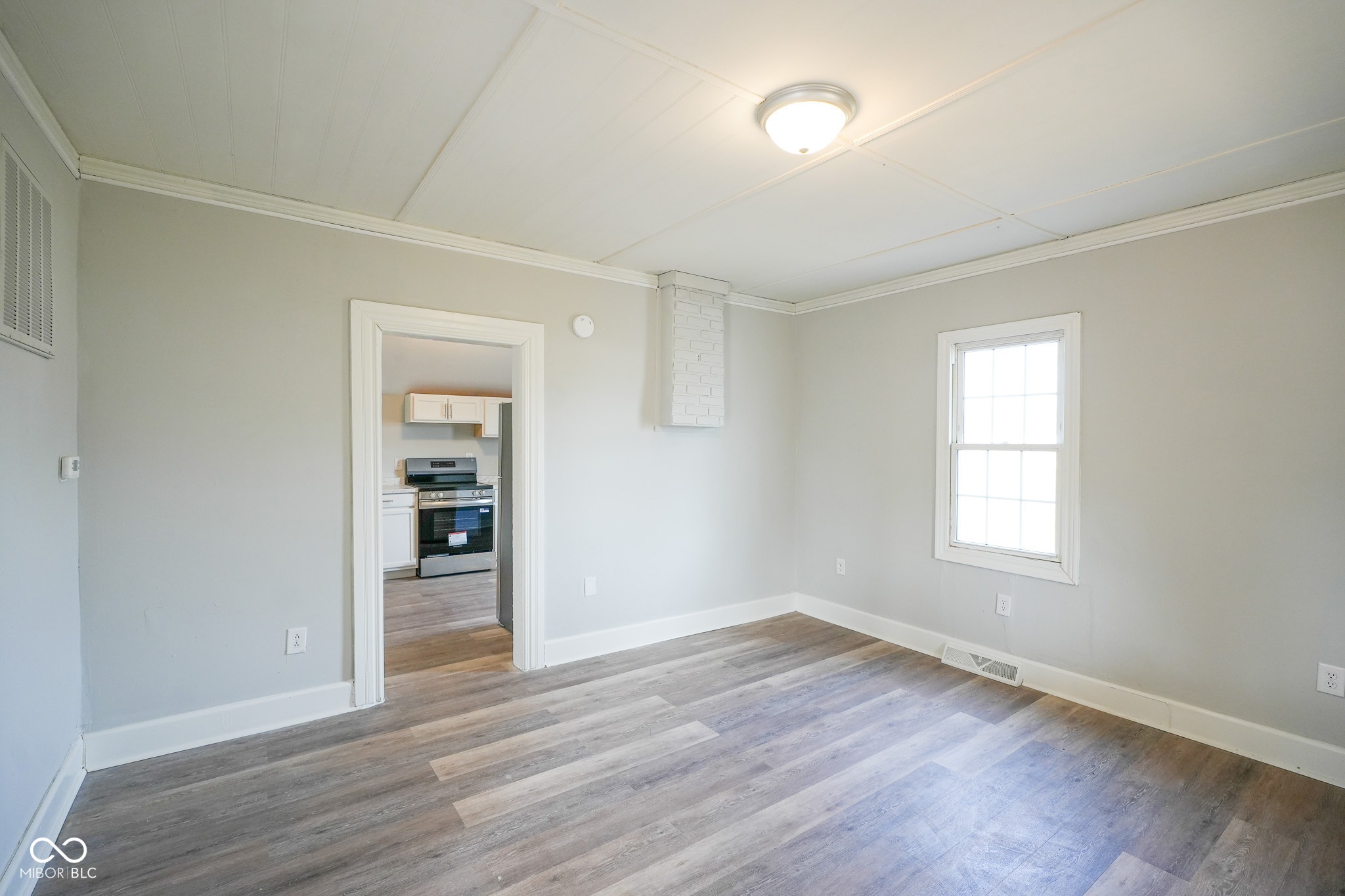 1807 Walton Street Anderson, IN 46016 - Photo 4 of 19