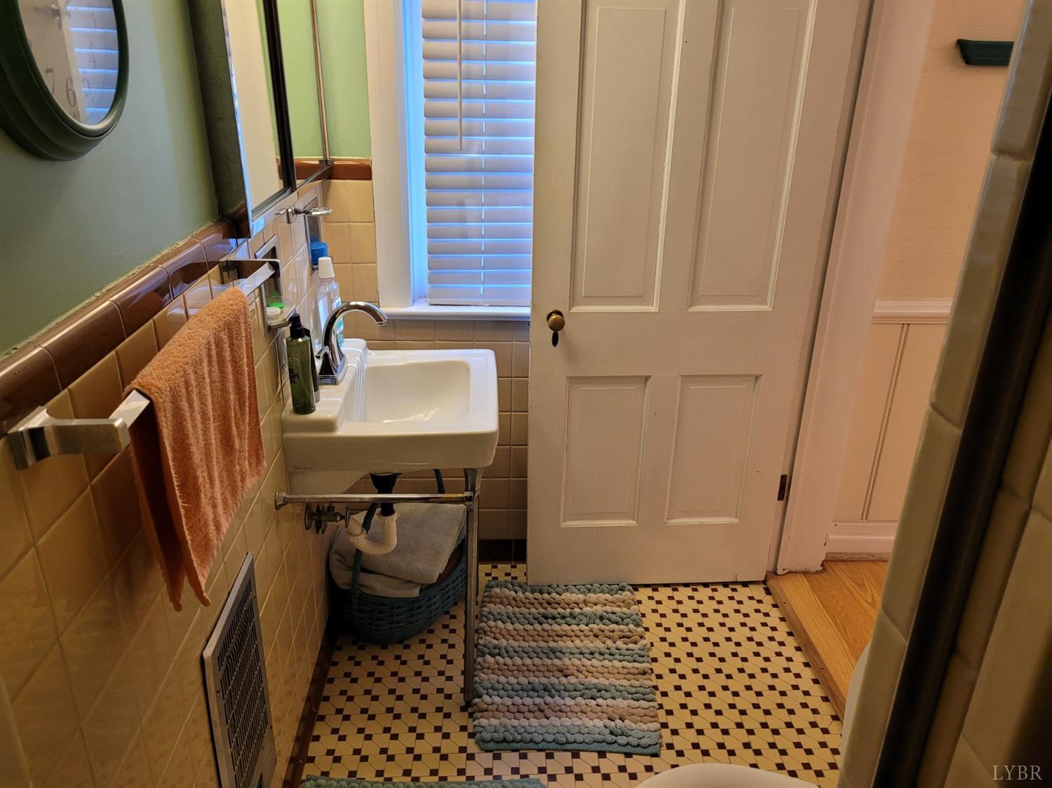 5120 Halifax Road Halifax, VA 24558 - Photo 17 of 39 Gallery Image 17
