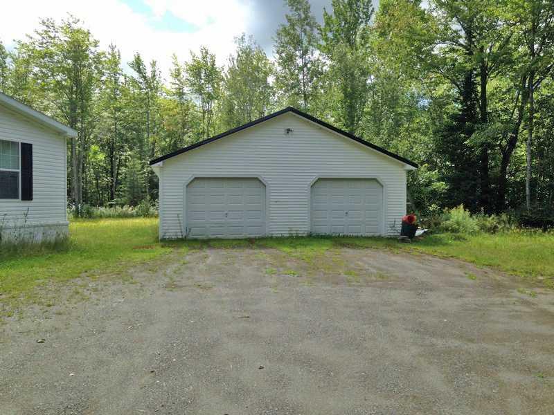 880 Avenue Road Exeter, ME 04435 - Photo 22 of 29 Garage.