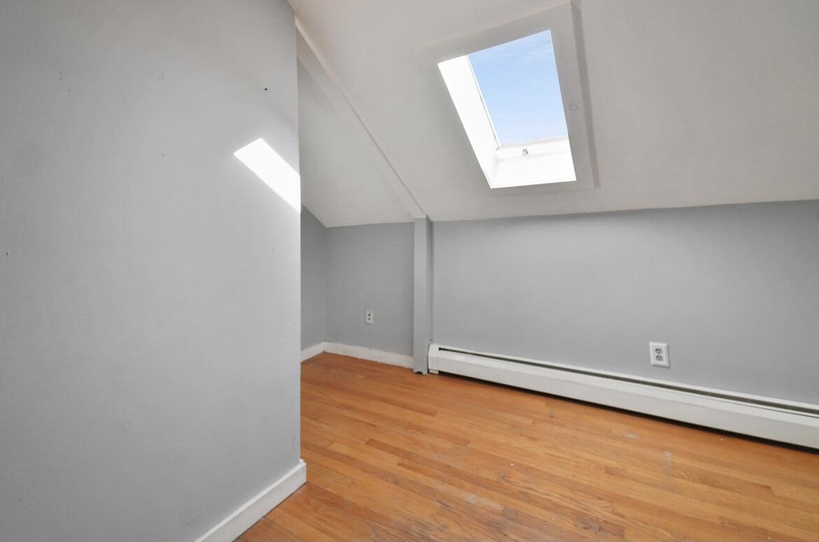 138 Summer Street Biddeford, ME 04005 - Photo 17 of 27 Image (12)