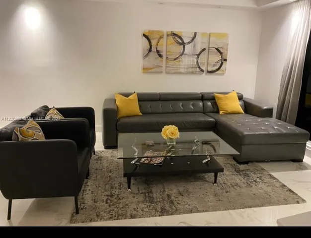 $15,000 | 2301 Collins Avenue, Unit 1503, Miami Beach, FL 33139