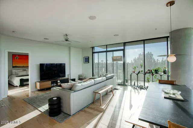 $3,975 | 208 West Portland Street, Unit 460, Phoenix, AZ 85003
