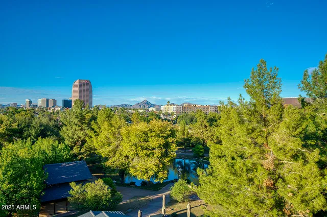 $3,975 | 208 West Portland Street, Unit 460, Phoenix, AZ 85003