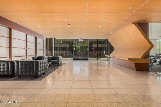 $3,975 | 208 West Portland Street, Unit 460, Phoenix, AZ 85003