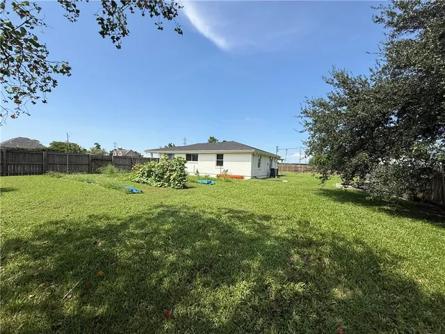 $250,000 | 225 Nutria Drive, Arabi, LA 70032