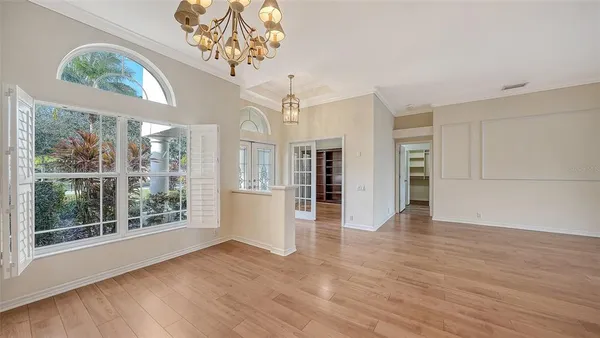 $999,000 | 10084 Cherry Hills Ave Circle, Bradenton, FL 34202