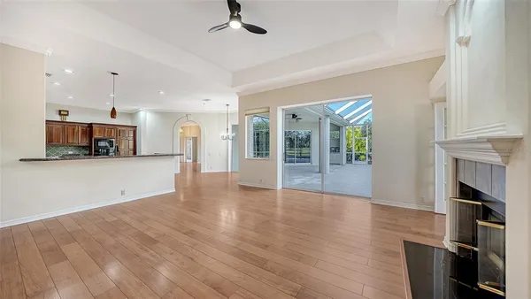 $999,000 | 10084 Cherry Hills Ave Circle, Bradenton, FL 34202