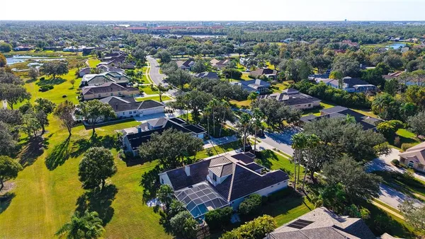 $999,000 | 10084 Cherry Hills Ave Circle, Bradenton, FL 34202