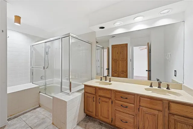 $1,200 | 1104 Riverchase Lane, Unit 203, Arlington, TX 76011