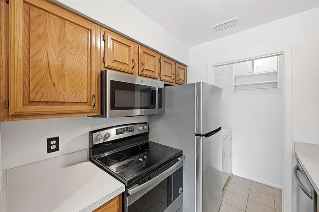 $1,200 | 1104 Riverchase Lane, Unit 203, Arlington, TX 76011