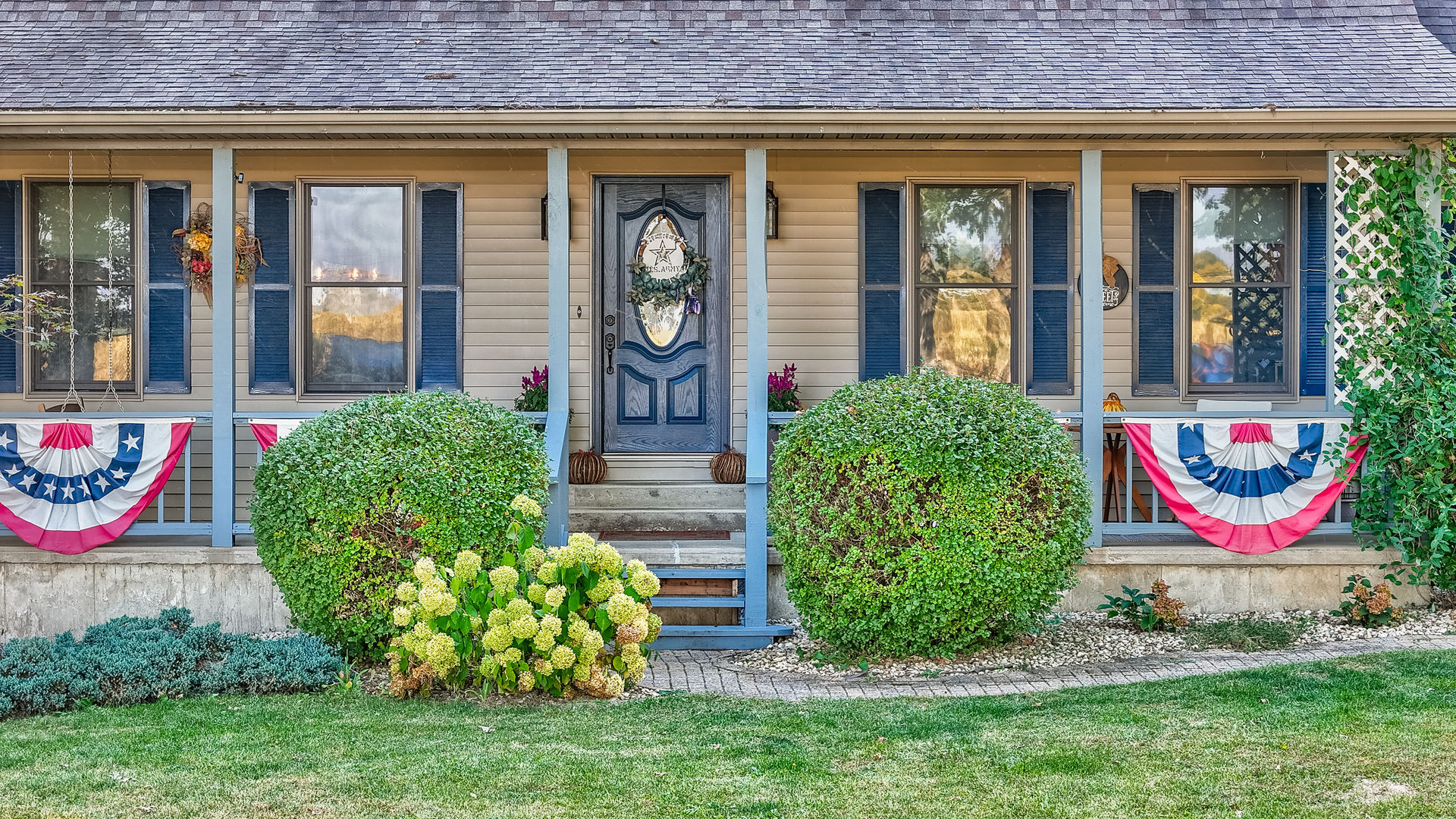 2115 East 875th Road Tonica, IL 61370 - Photo 3 of 33 a view of a front door