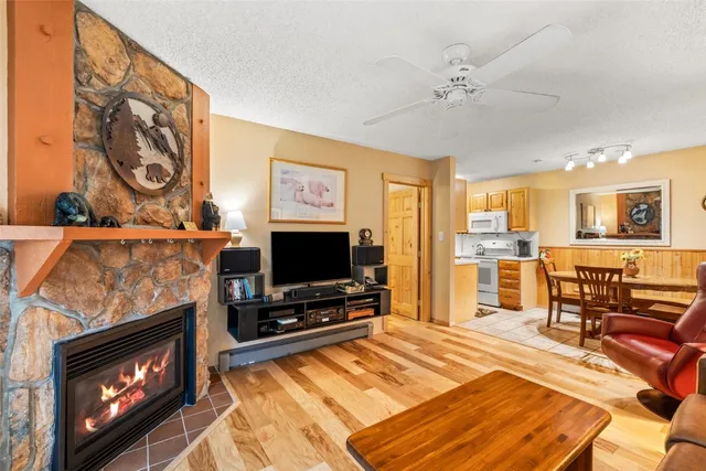 $850,000 | 2350 Ski Trail Lane, Unit 235, Steamboat Springs, CO 80487