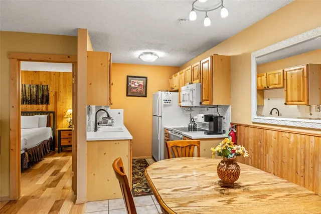 $850,000 | 2350 Ski Trail Lane, Unit 235, Steamboat Springs, CO 80487