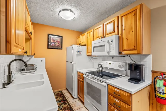 $850,000 | 2350 Ski Trail Lane, Unit 235, Steamboat Springs, CO 80487