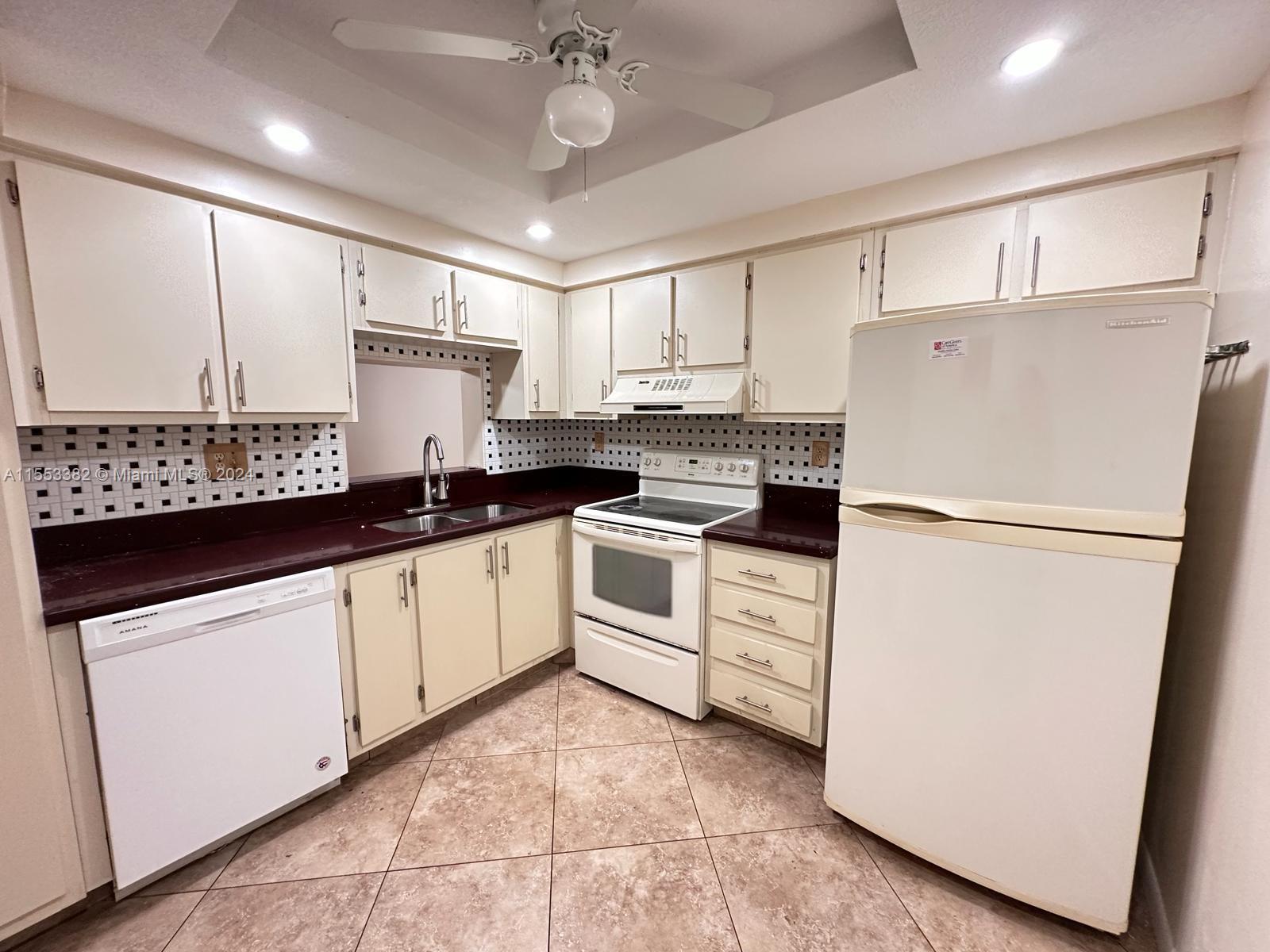 8050 West McNab Road, Unit 224 Tamarac, FL 33321 - Photo 9 of 25 Gallery Image 9