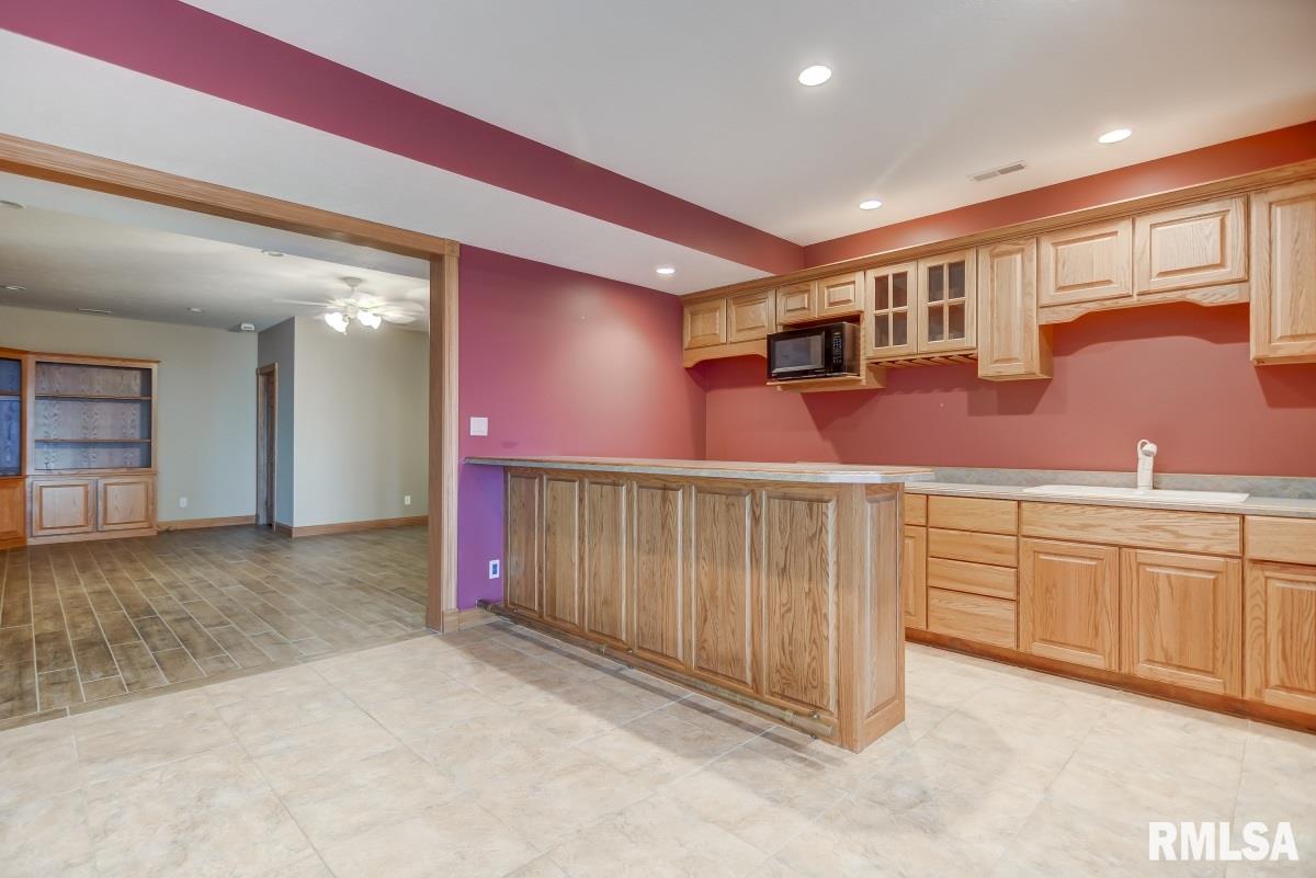 5 The Elms Lane Springfield, IL 62712 - Photo 26 of 34 Gallery Image 26
