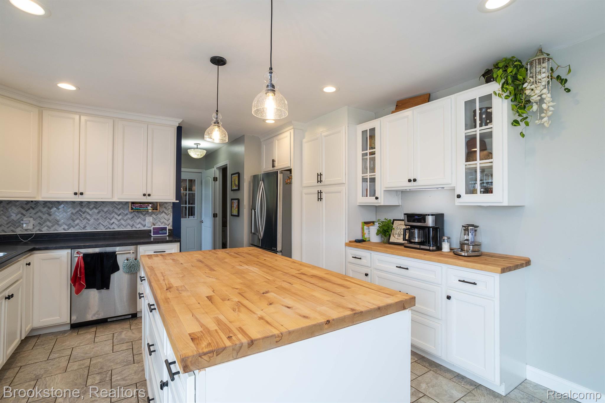 1580 Sperry Road Allenton, MI 48002 - Photo 6 of 39 Gallery Image 6