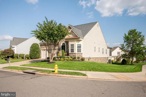 $825,000 | 6005 Piney Grove Way, Gainesville, VA 20155