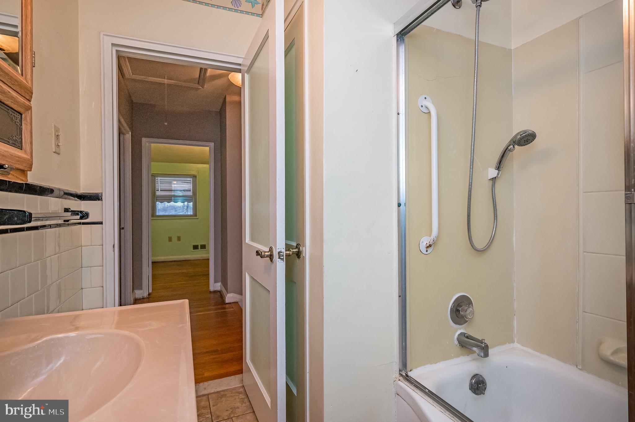 2753 Moorgate Road Dundalk, MD 21222 - Photo 31 of 41 BATHROOM