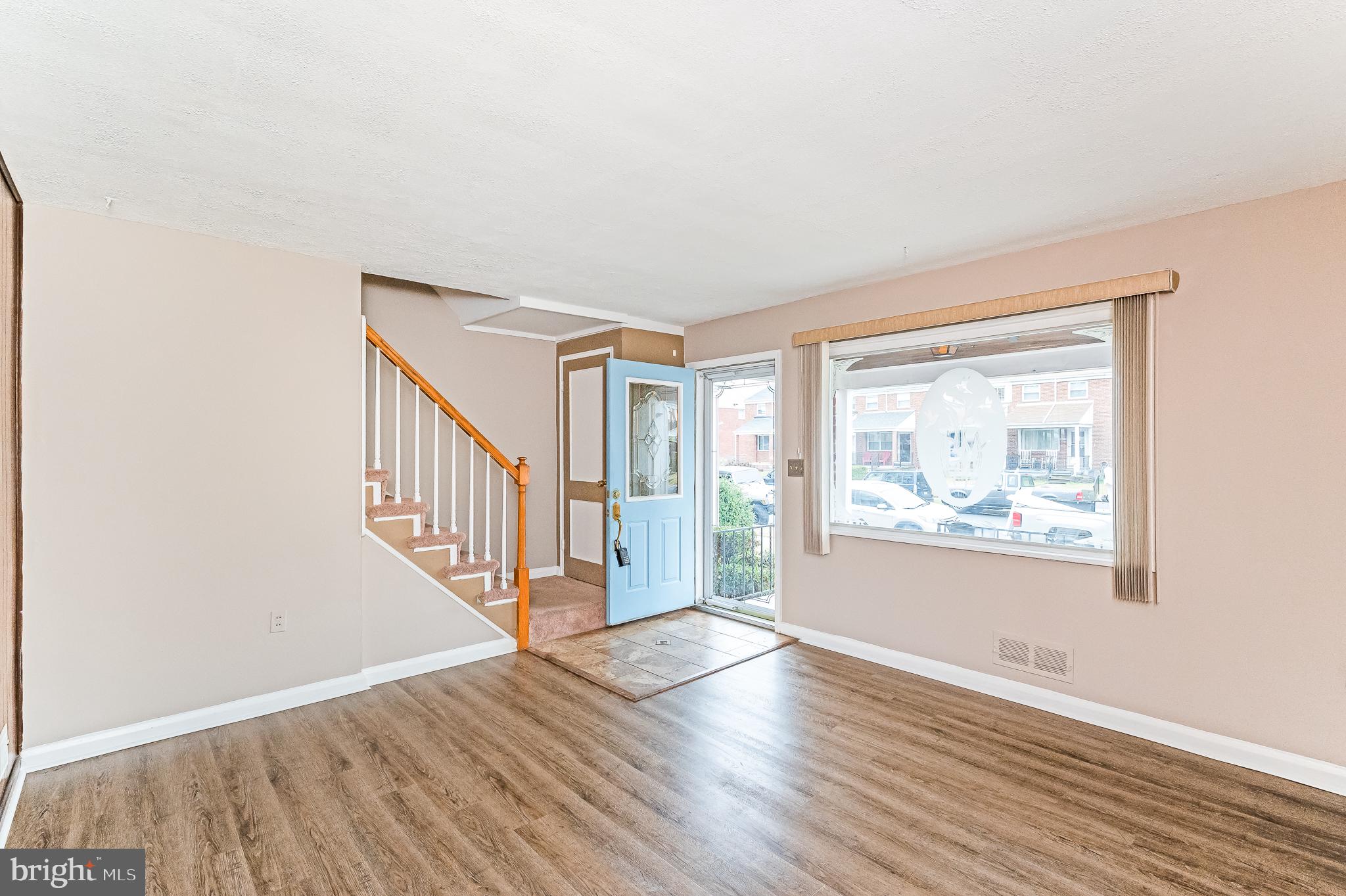 2753 Moorgate Road Dundalk, MD 21222 - Photo 5 of 41 LIVING ROOM