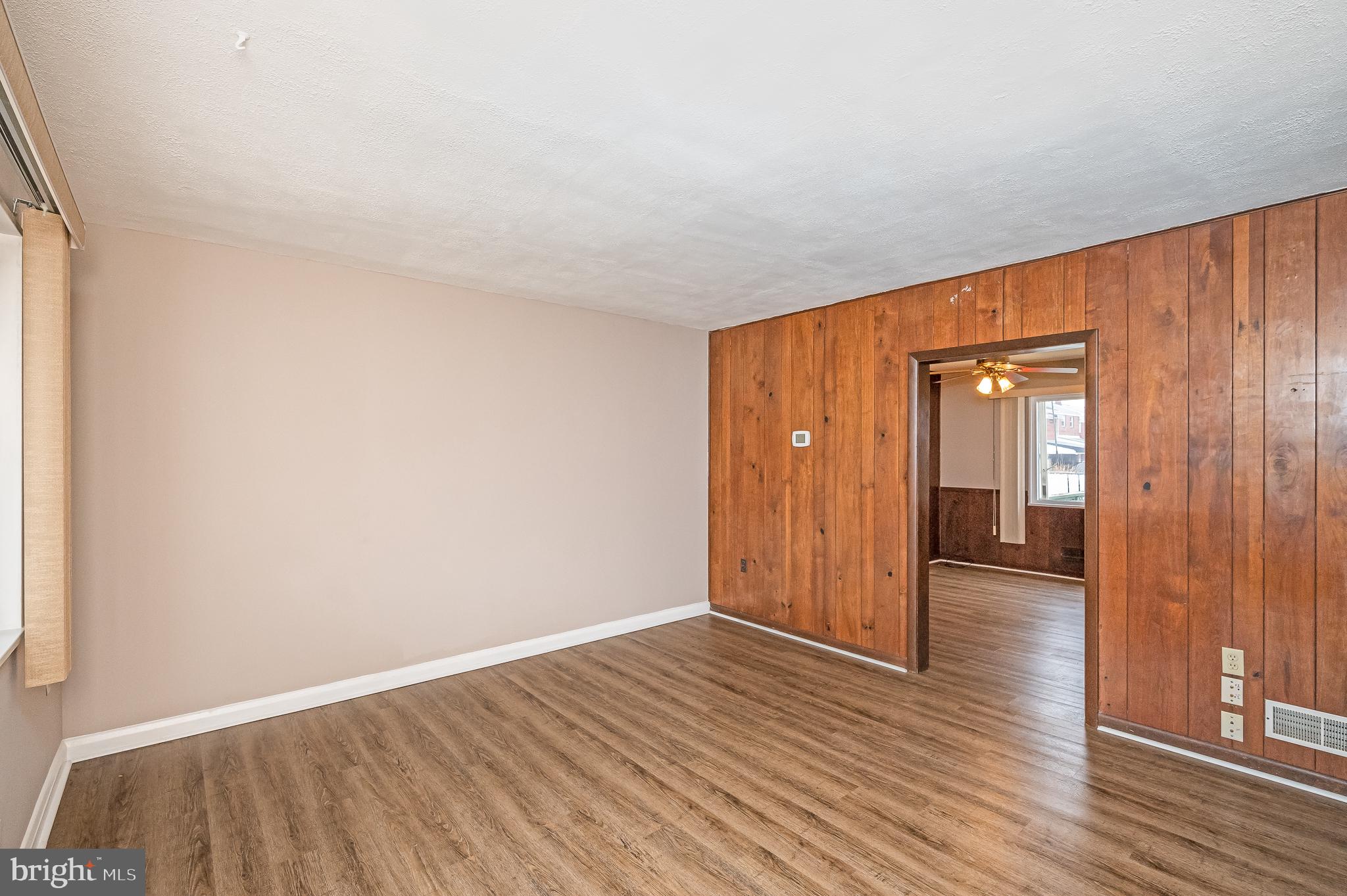 2753 Moorgate Road Dundalk, MD 21222 - Photo 7 of 41 LIVING ROOM