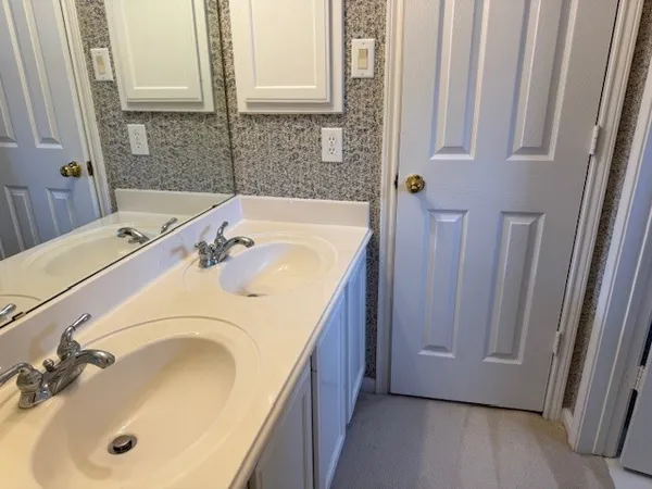 $555,000 | 3607 Emerald Falls Drive, Houston, TX 77059