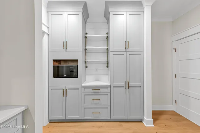 $1,189,000 | 313 Barnes Street, Emerald Isle, NC 28594