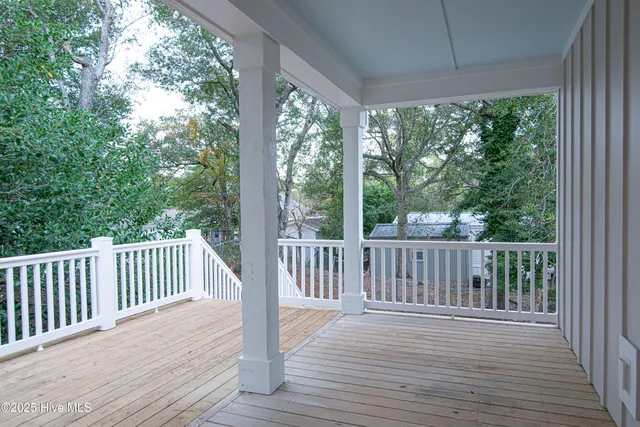 $1,189,000 | 313 Barnes Street, Emerald Isle, NC 28594