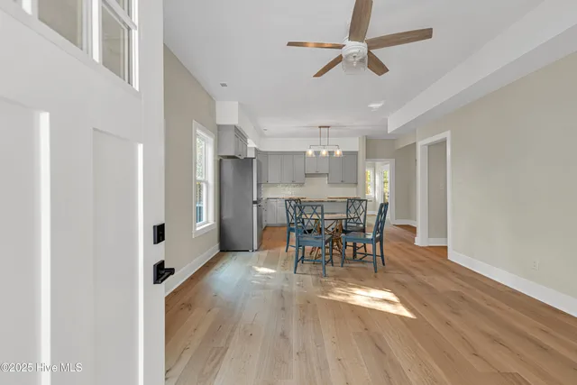 $1,189,000 | 313 Barnes Street, Emerald Isle, NC 28594