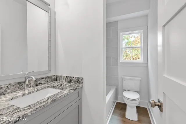 $1,189,000 | 313 Barnes Street, Emerald Isle, NC 28594