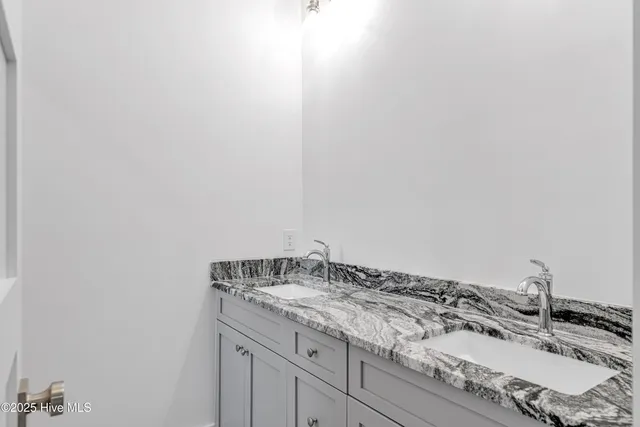 $1,189,000 | 313 Barnes Street, Emerald Isle, NC 28594