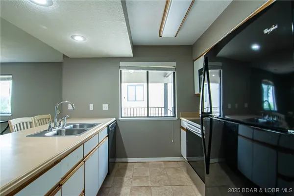 $149,900 | 35 Ventura Drive, Unit 417, Lake Ozark, MO 65049