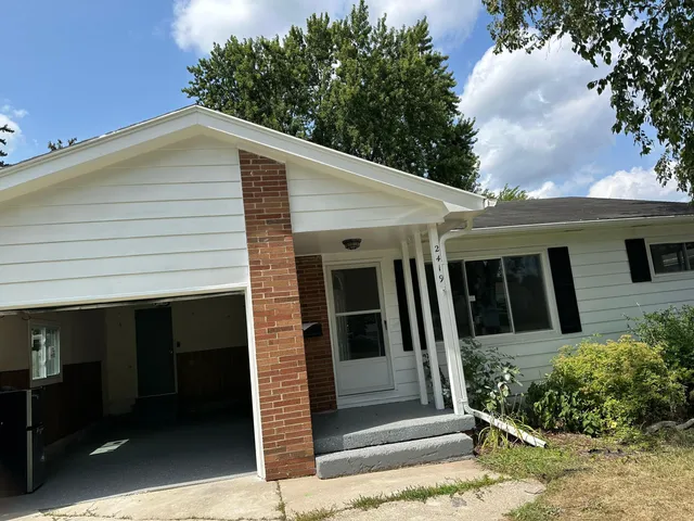 $169,900 | 2419 Barnard Street, Saginaw, MI 48602