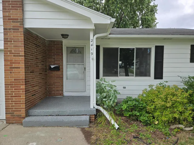 $169,900 | 2419 Barnard Street, Saginaw, MI 48602