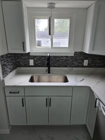 $169,900 | 2419 Barnard Street, Saginaw, MI 48602